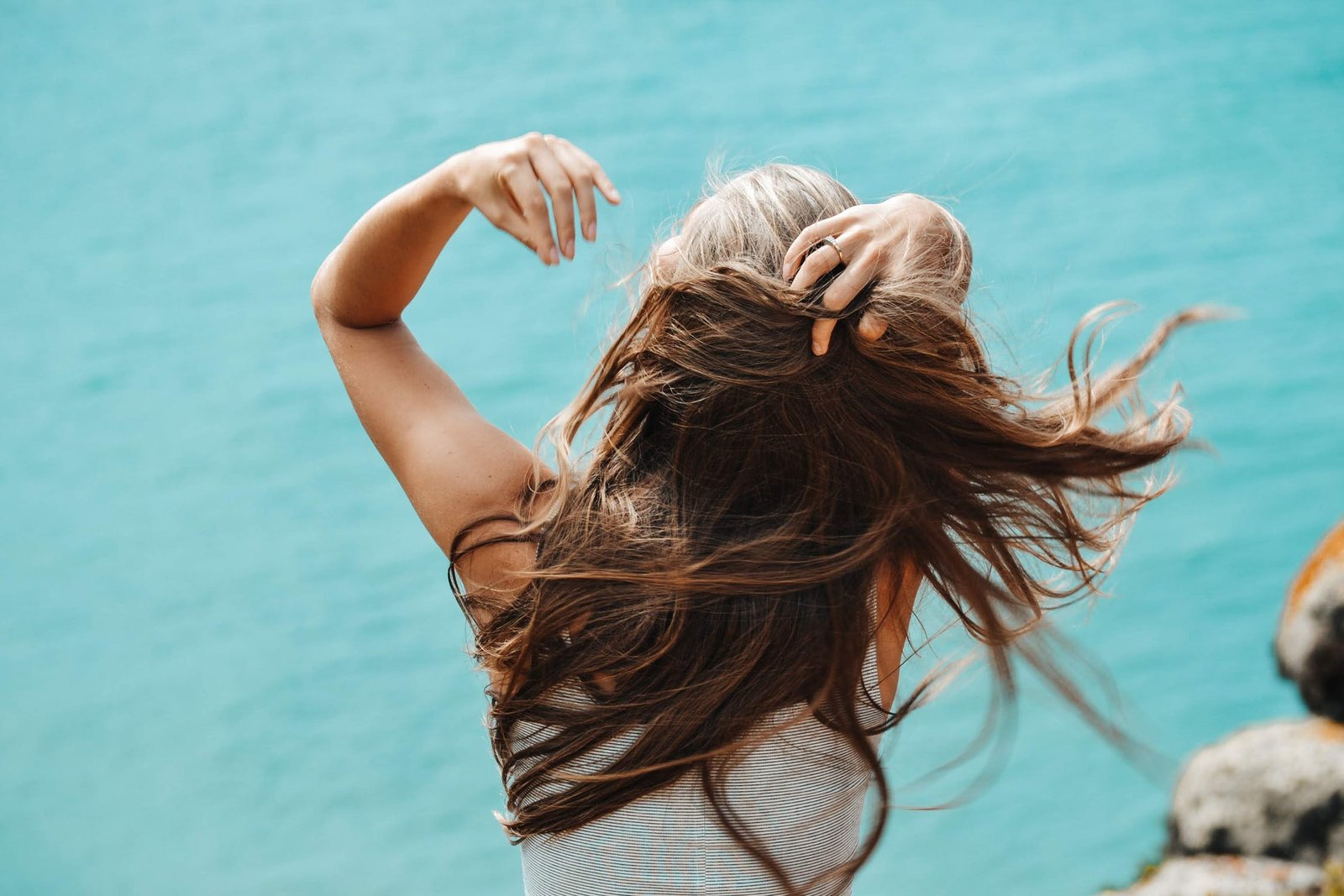 Gegen Haarausfall: So kannst du deine Haarwurzeln stärken